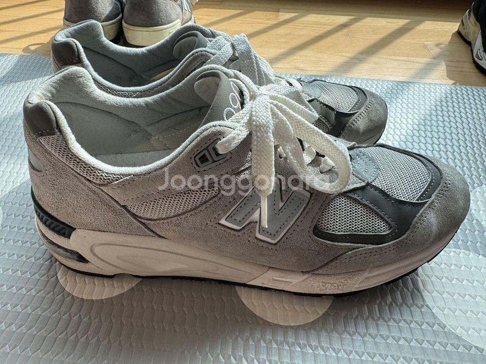 뉴발란스 990v2 그레이 275--4