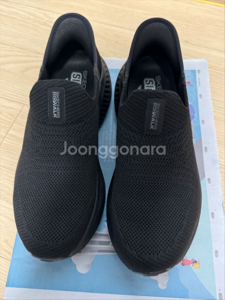 스케쳐스 고워크 맥스쿠셔닝 아치핏 슬립인스 240--1