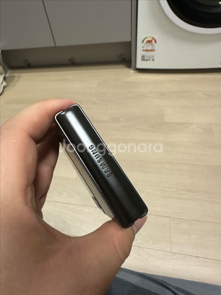 갤럭시 플립 3 팬텀블랙--6