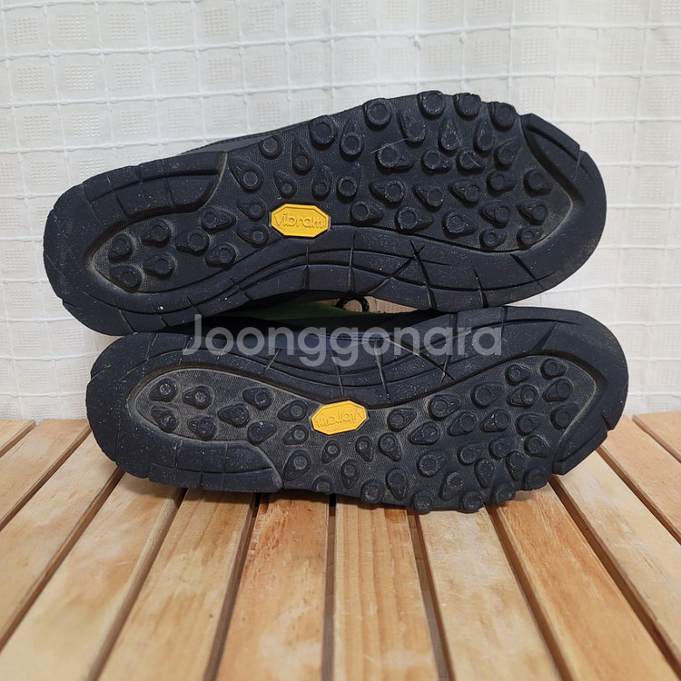 밀레 등산화 트레킹화 245--5