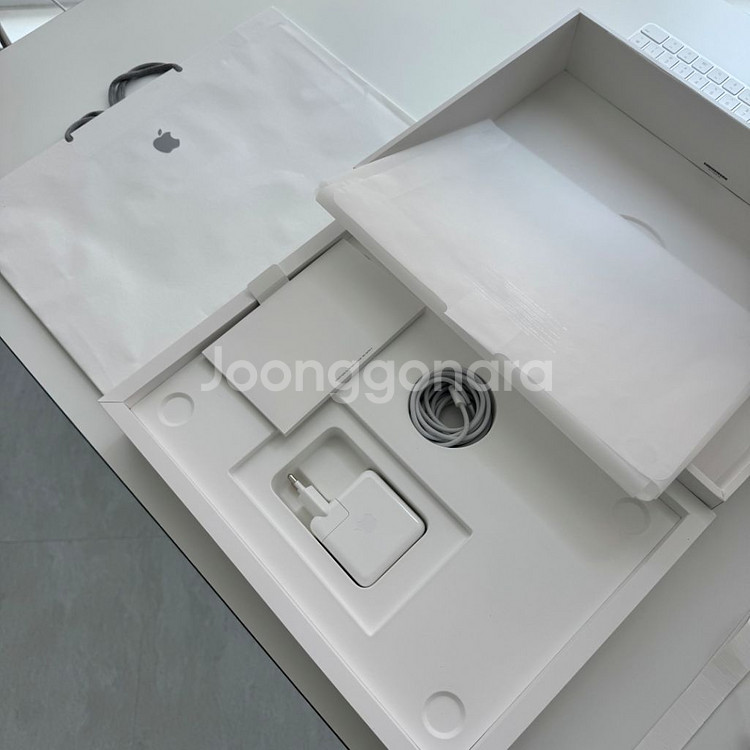 맥북 에어 M3 15인치 1TB 24GB 영문 애케플--2