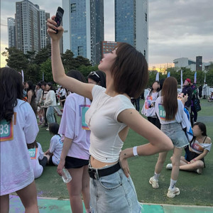 글로니(glowny) 91 MID-RISE 데님 스커트