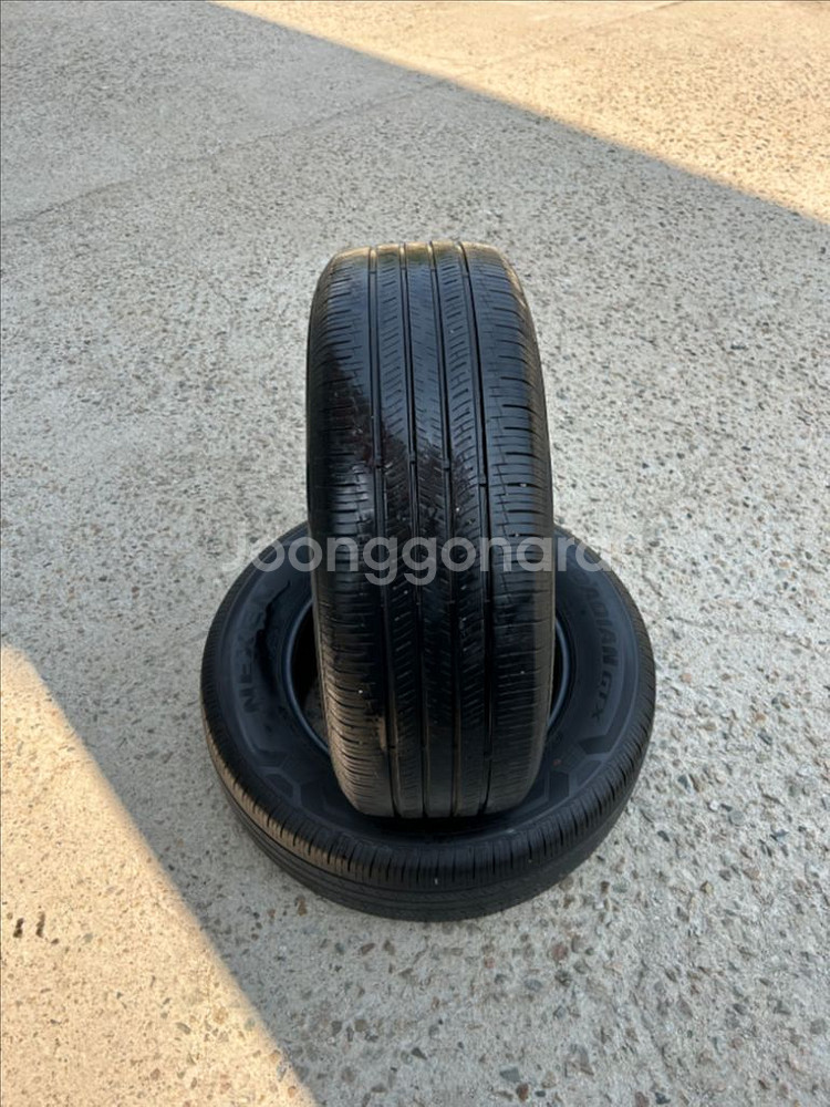 235/65R17 중고타이어 판매합니다--1