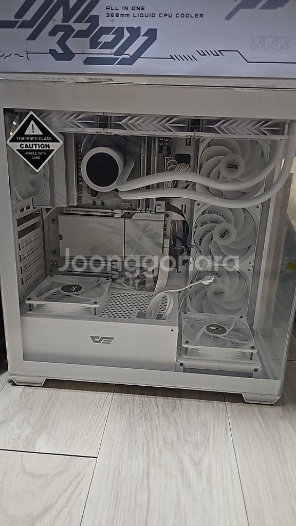 7800X3D 화이트 반본체 새상품 팝니다--0