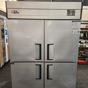 유니크대성 직냉식 45박스 4도어 상냉동 업소용냉장고