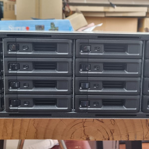 시놀로지 RS2818RP+ 신동품