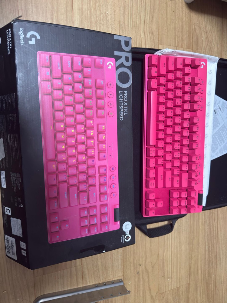 로지텍 PRO X TKL LIGHTSPEED--3