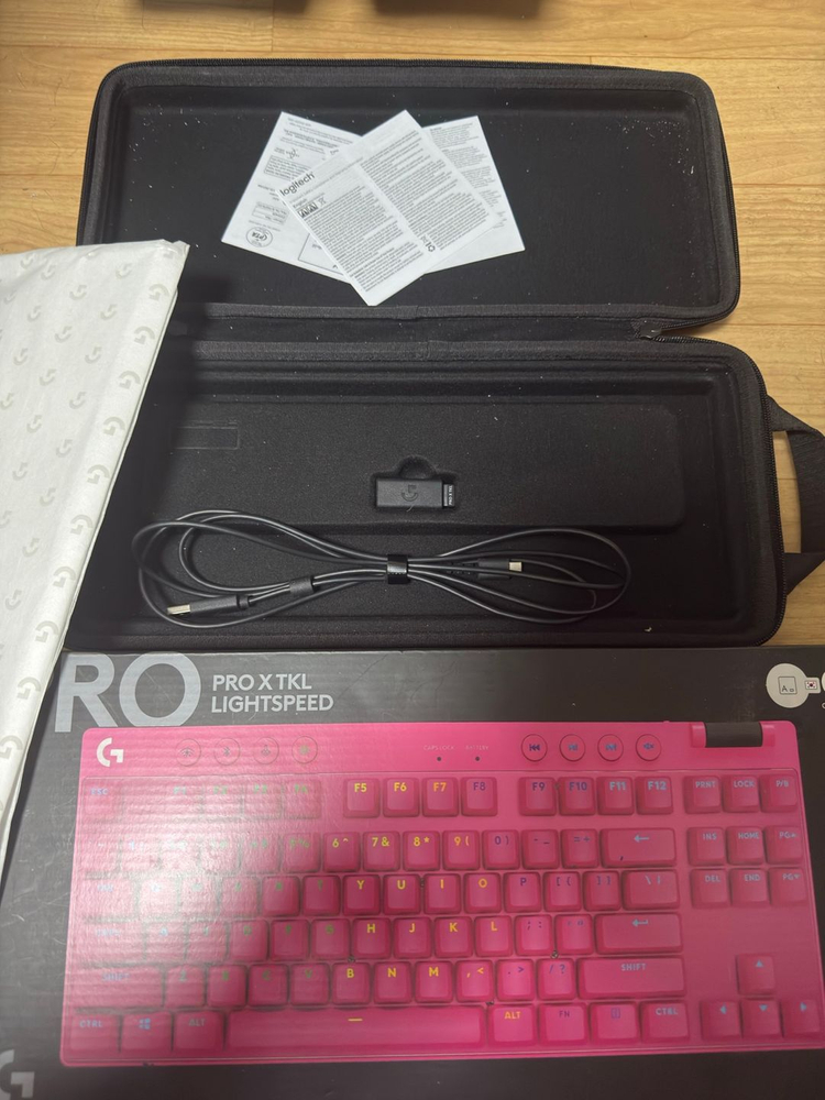 로지텍 PRO X TKL LIGHTSPEED--4