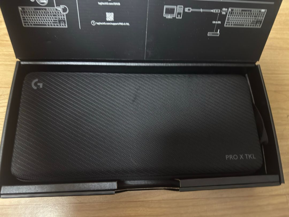 로지텍 PRO X TKL LIGHTSPEED--5