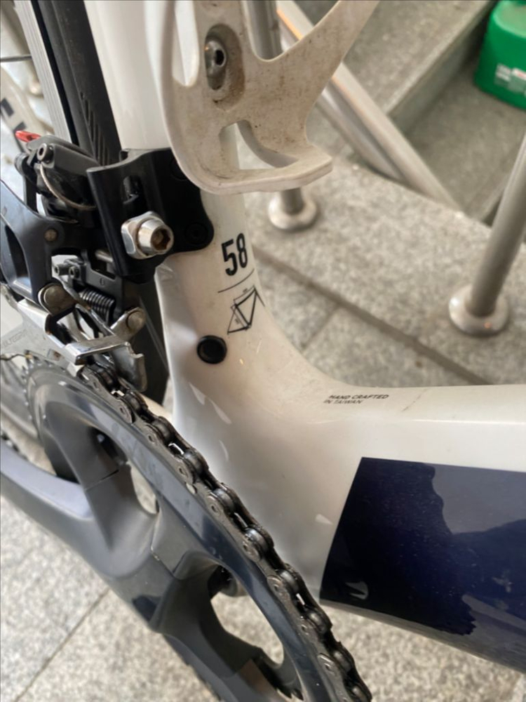 트리곤 다크니스 rs 2017년 58사이즈 울테그라 이미지