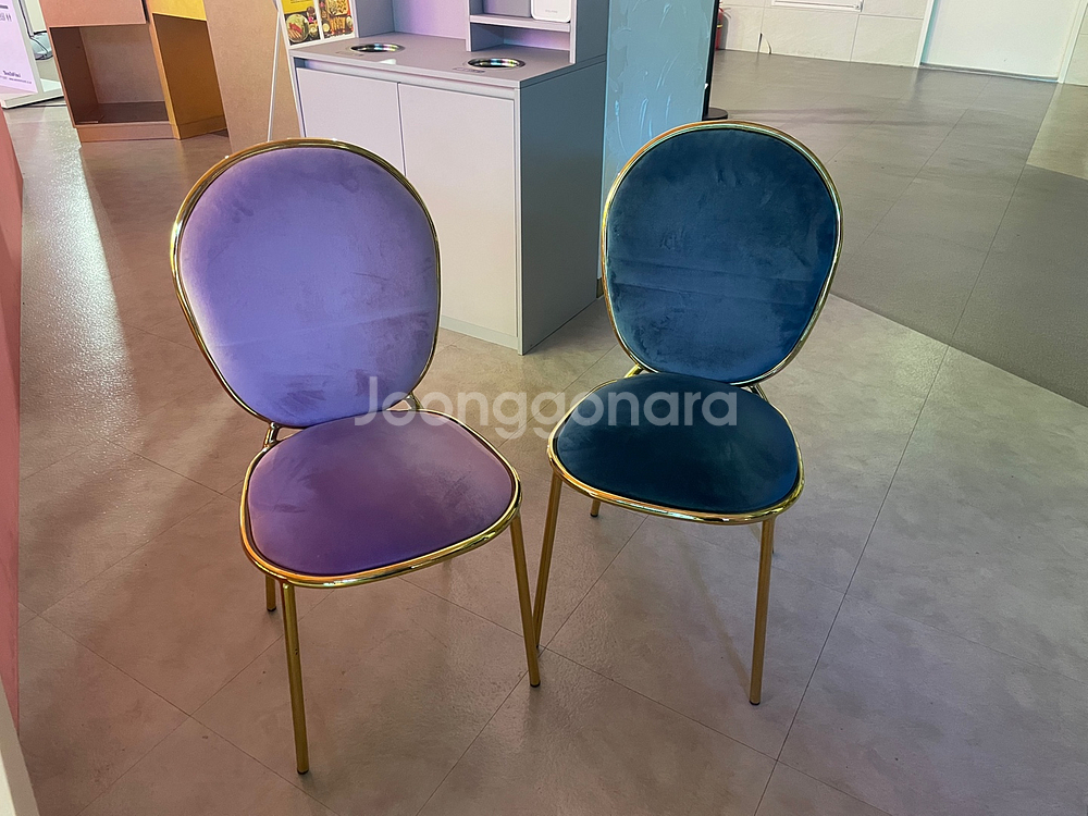 벨벳 체어(라벤더, 네이비)--1