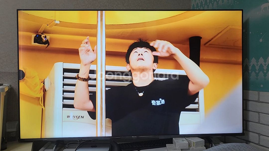 65인치 4K UHD TV, 무상 A/S 남았습니다.--3