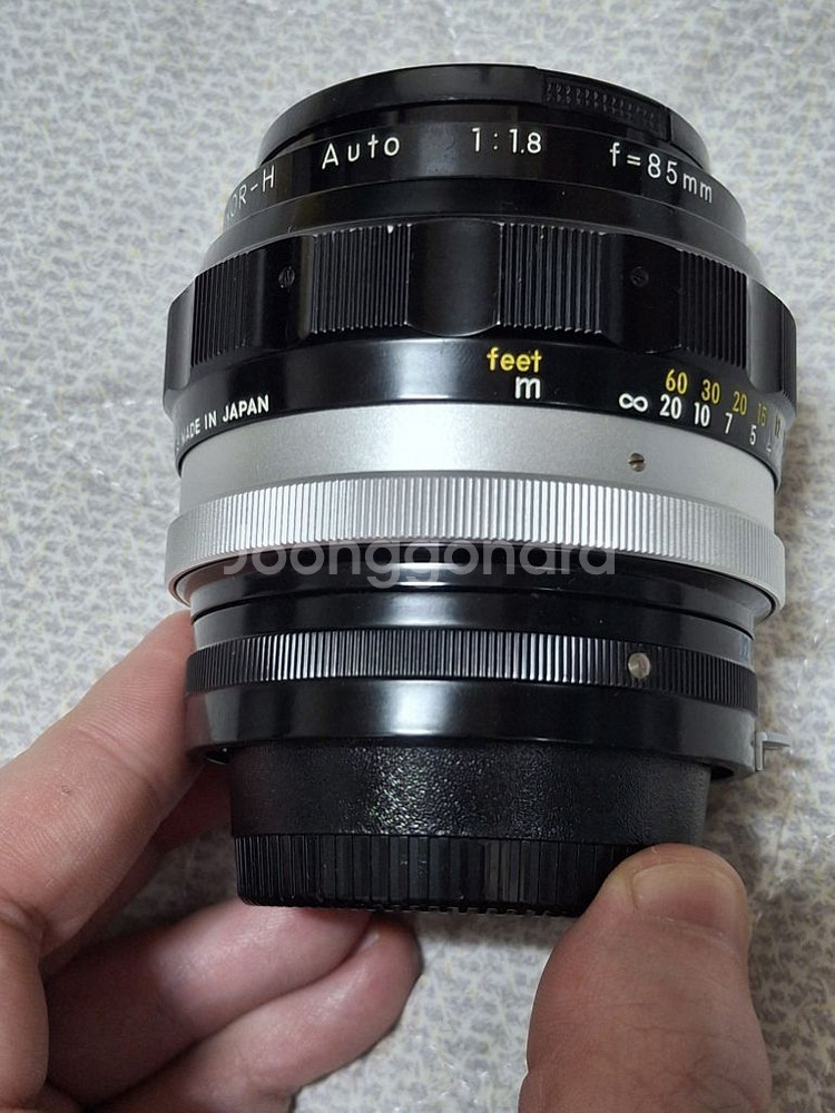 NIKKOR-H 85MM F1.8--3