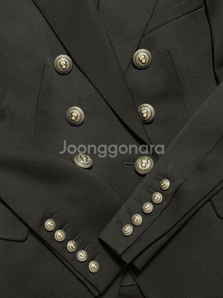 <옷장정리> Balmain _발망 금장 버튼 블레이져--3