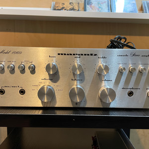 마란츠 인티앰프 1060 팝니다.