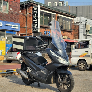 pcx125 20년식 6.5만키로 배달셋팅 팝니다