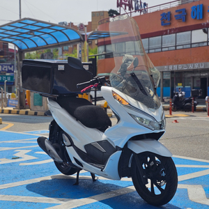 pcx125 20년식 4.2만키로 배달셋팅 팝니다