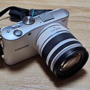 삼성 미러리스 NX100