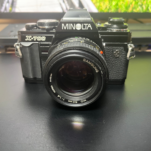 미놀타 x700