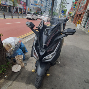혼다 포르자 350