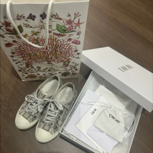 디올스니커즈230
