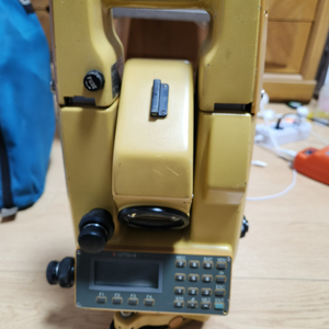 TOPCON 탑콘 토탈스테이션 GTS-4 광파기