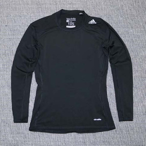 아디다스 TECHFIT 긴팔 105