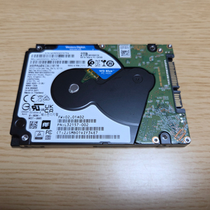 WD BLUE 2.5인치 하드디스크 2TB 팝니다