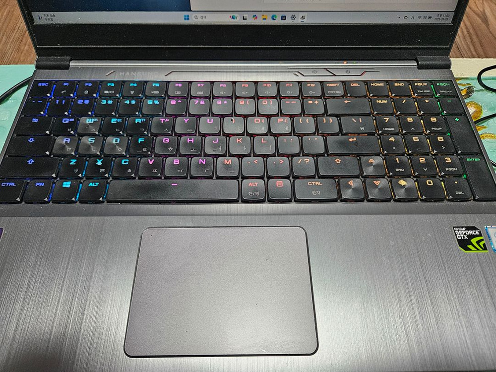 한성 게이밍 고사양 노트북 판매합니다--1