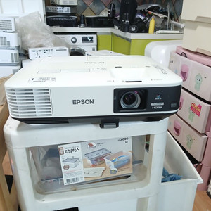 고해상도4400안시 앱손EB-1980 중고빔프로젝터