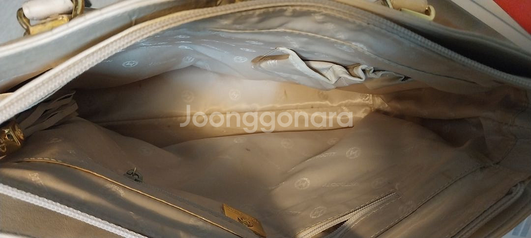 (중고)메트로시티 토트백 팝니다.--6