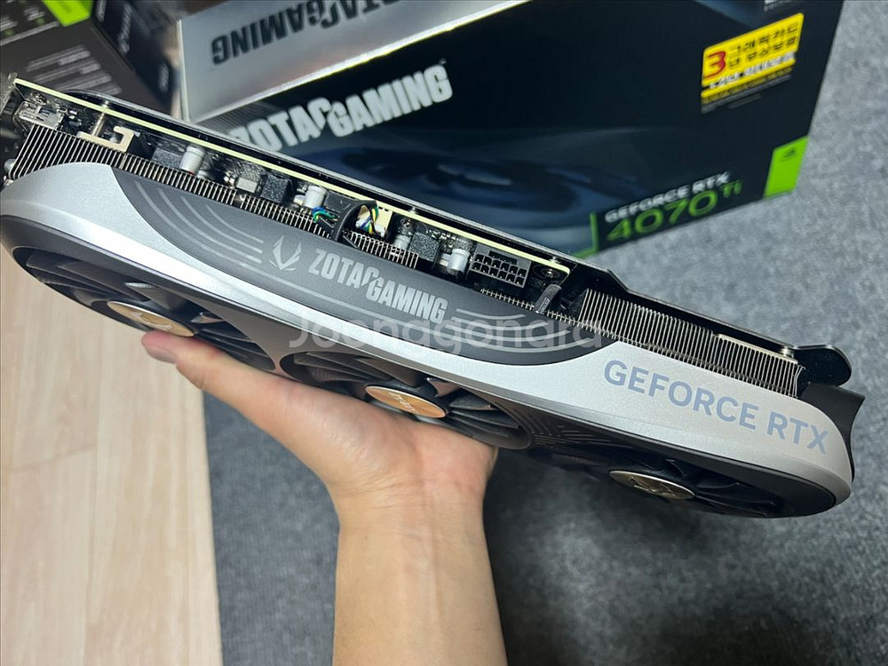 zotac RTX 4070 Ti Trinity OC--1