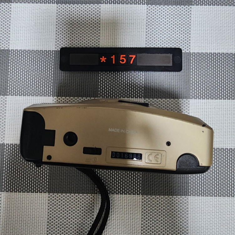 포커스 880 BF 필름카메라 이미지