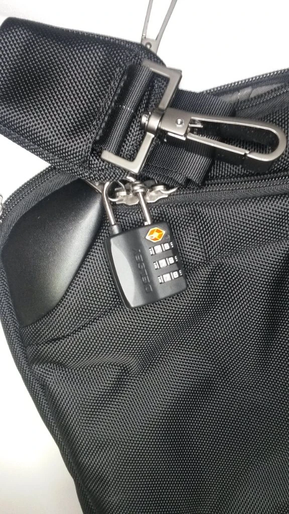 노트북가방 서류가방잠금장치가능 이미지