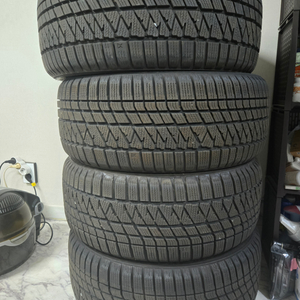 금호 윈터크래프트 WS71(255/40R21) 타이어