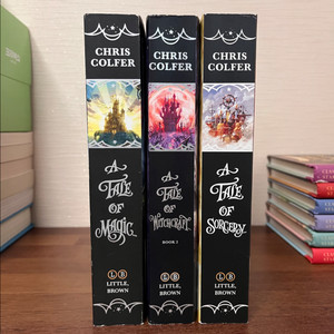 Chris Colfer, A Tale of 시리즈 일괄