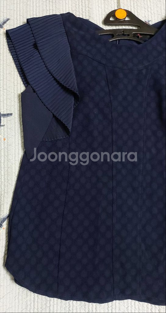 플리츠 러플 블라우스,JJ지고트 민소매러플블라우스55--1