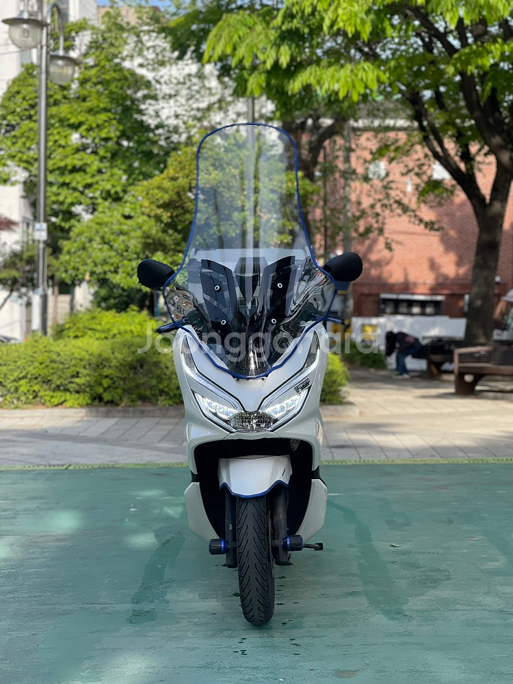 pcx125 20년식 3.9만Km 저렴하게 판매합니다--1