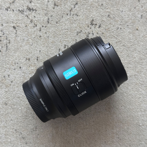 시루이 오로라 85mm F1.4 E마운트 풀박 팝니다