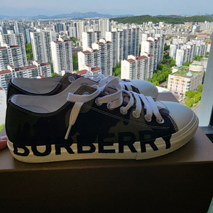 [새상품] Burberry 버버리 스니커즈 운동화