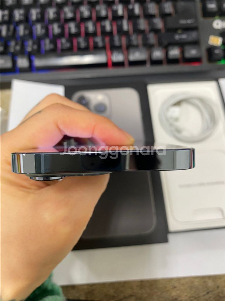 아이폰13프로 블루 SS급 256GB 무잔상--5