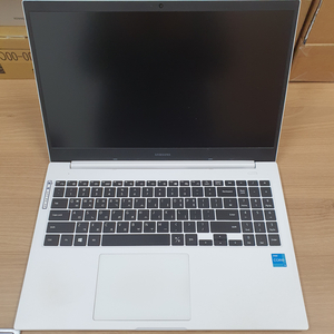 삼성 NT550XDA 노트북 (교환가능)