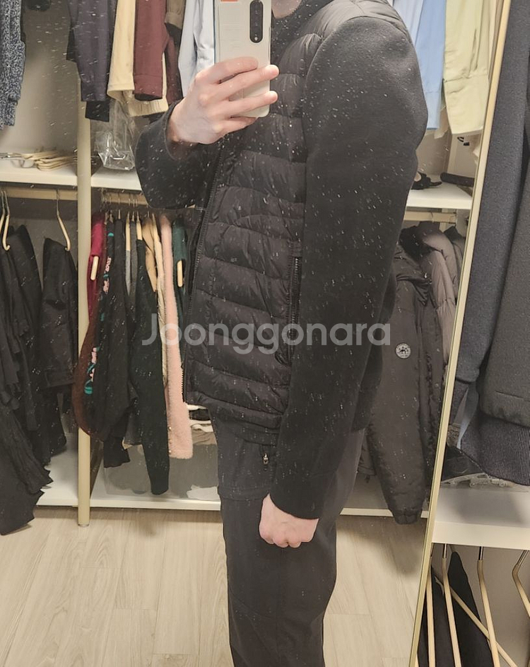 신품급 남자 몽클레어 패딩 울 가디건 블랙 팝니다--7