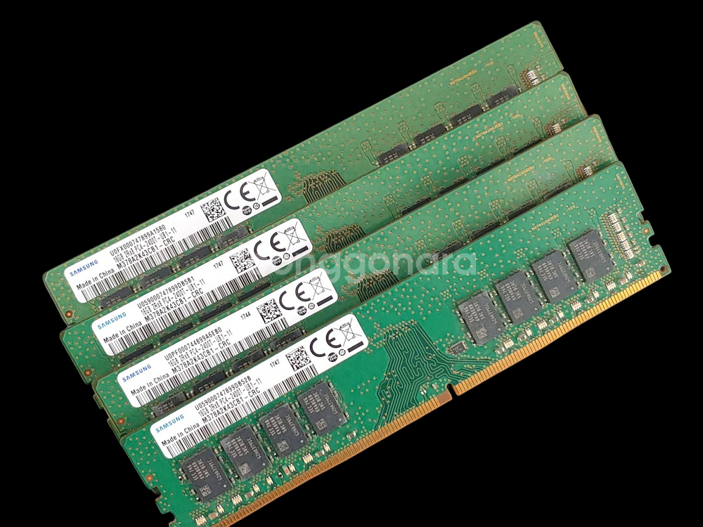 삼성전자 DDR4 2400T 16GB PC용 메모리--4