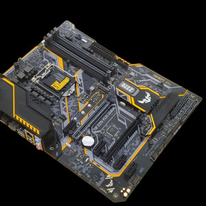 ASUS TUF Z370-PLUS GAMING 메인보드