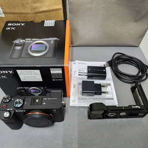 소니 a7c + 탐론 24렌즈 판매