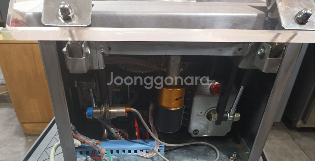 해창 라미고 hc 400s 진공포장기 팝니다. S급--3