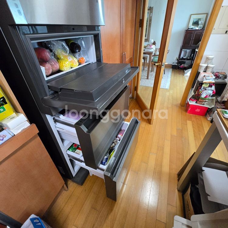 삼성 327L 김치냉장고 메탈쿨링--3