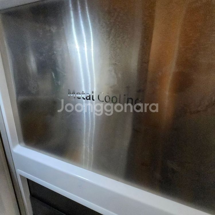 삼성 327L 김치냉장고 메탈쿨링--2