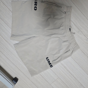 엄브로 반바지